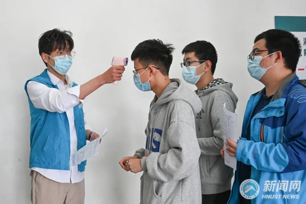 cb7247fcb7044f889fe3b88f5972a553.jpg 接种3.jpg