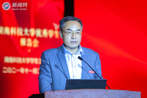 c3a918cac61647d795dcb6dd9b1dbefa.jpg 优秀代表3.jpg