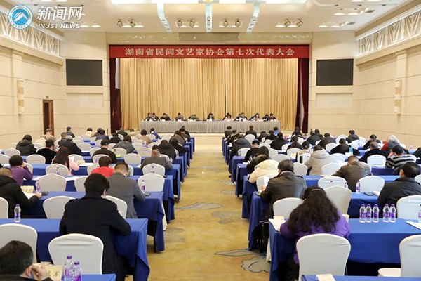 eda67883829447a9a664e5caec11b84c.jpg 李跃忠1.jpg