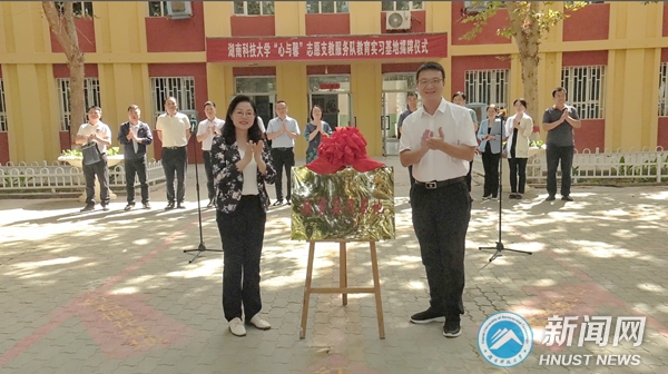 007b0e0768a7467c99fe10cef6043a7e.jpg 吐鲁番3.jpg