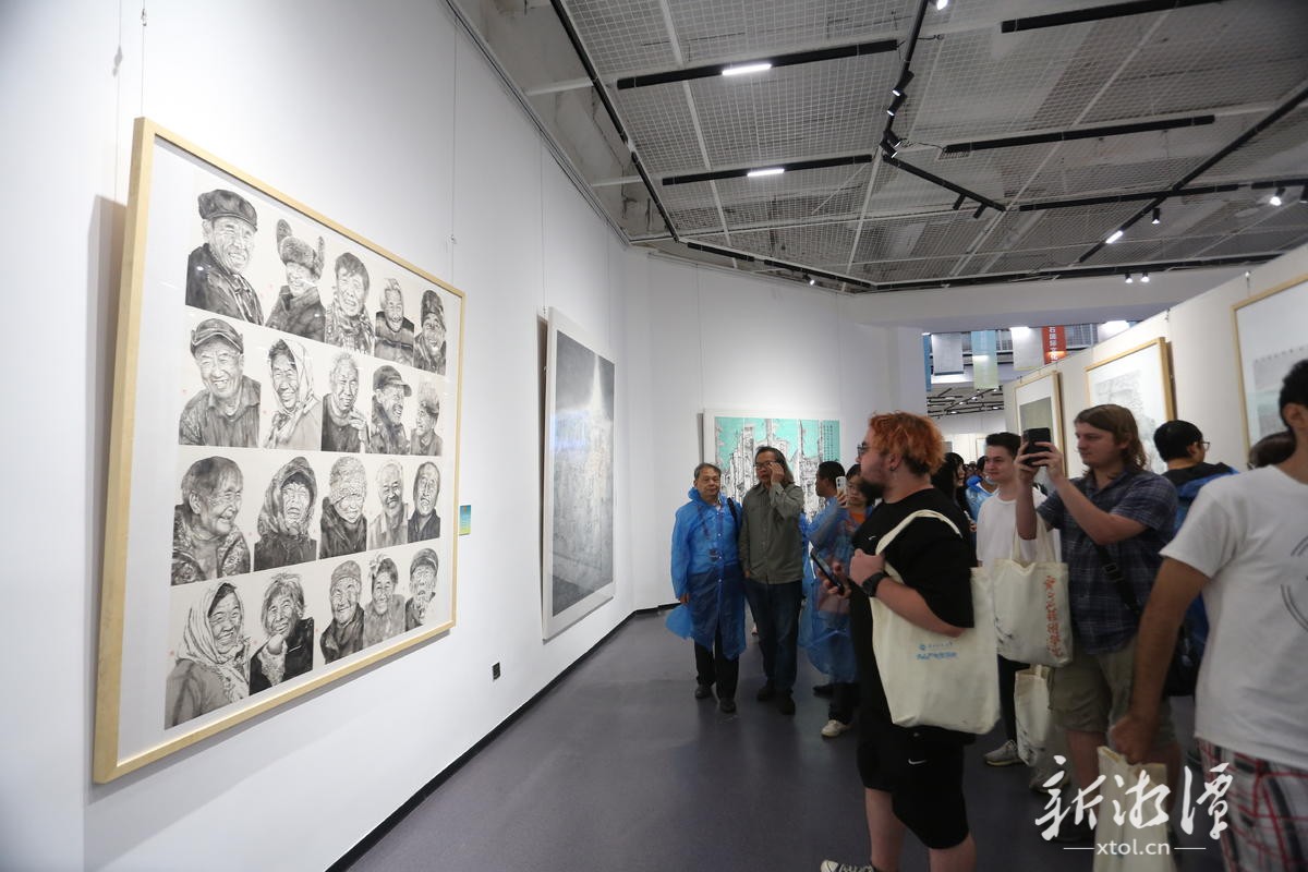 f228867163174ea295d3591b358a36bf.jpg 齐白石3.jpg