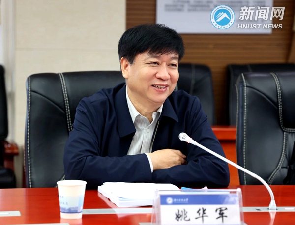 0c0b35a1a54d42b7a17e2a93cec40968.jpg 深海2.jpg