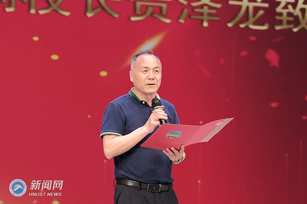 4a78b6bc9ec24ca6b04d6d5ab98143ed.jpg 读书日3.jpg