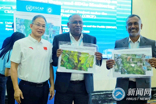 0718a8e8416c4e5192a3de6dbed5346a.png image.png