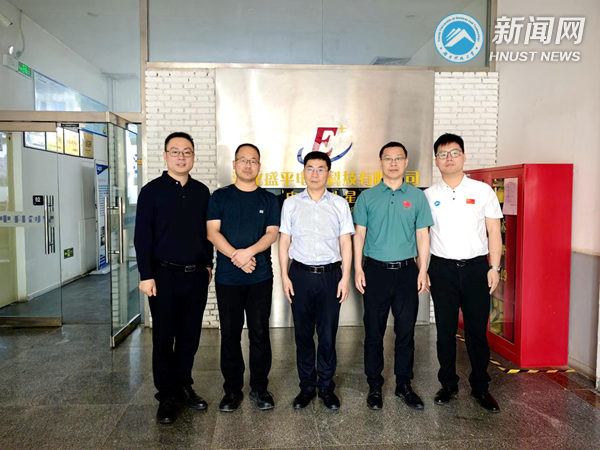 5546f62e85f248ea84fe8a8728b325f9.png 校友3.png