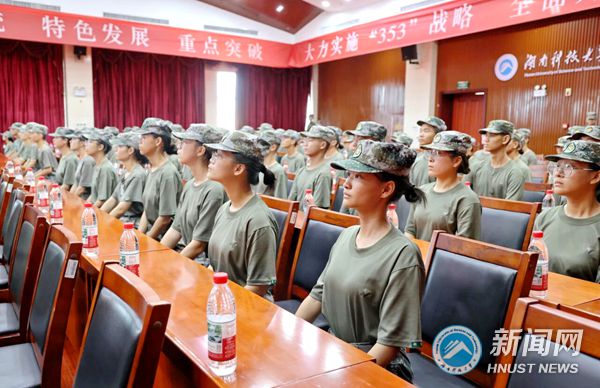 e073e909a7154204a4661113d51822c7.jpg 九三4.jpg