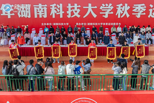 4b74e7a49e7d43f190ce8fce9b45216f.jpg 运动会3.jpg