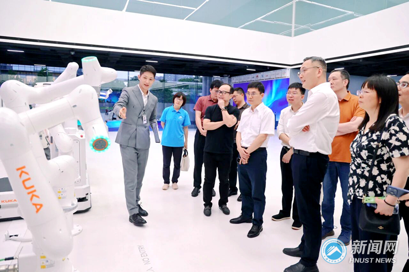 HNUST Party Secretary Leads Delegation to Guangdong to Expand Graduate Employment